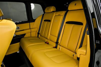 2022 Rolls-Royce Black Badge Cullinan   - Photo 25 - Joliet, IL 60435