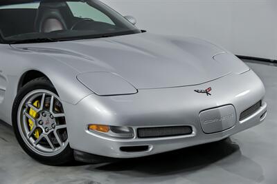 2002 Chevrolet Corvette Z06   - Photo 3 - Joliet, IL 60435