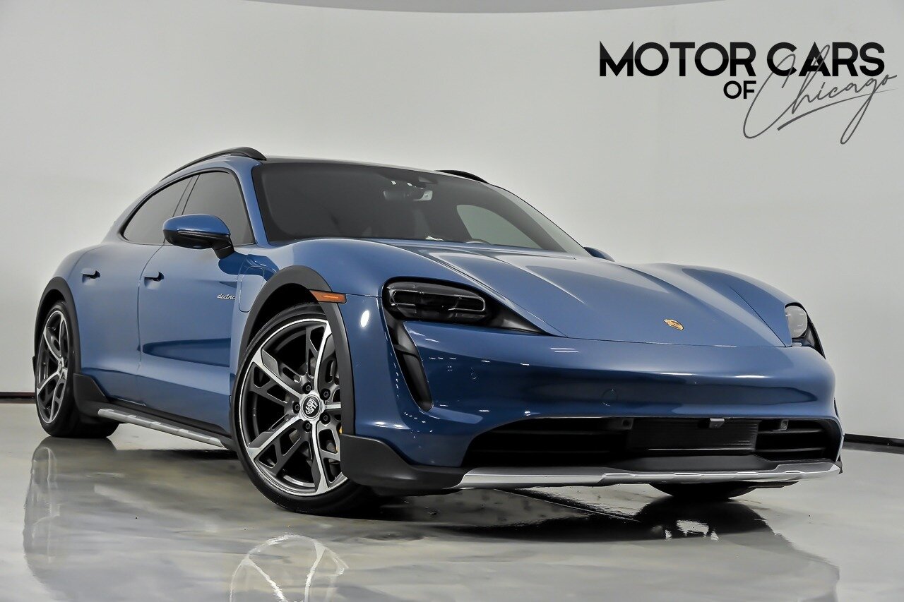 2021 Porsche Taycan Cross Turismo's photo