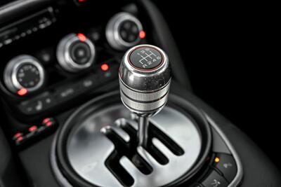2012 Audi R8 5.2 quattro   - Photo 3 - Joliet, IL 60435