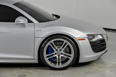 2012 Audi R8 5.2 quattro   - Photo 16 - Joliet, IL 60435