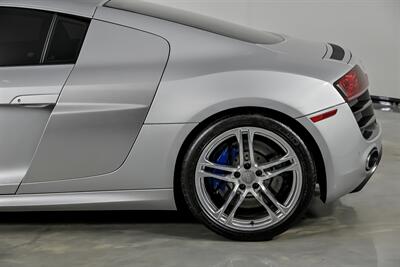 2012 Audi R8 5.2 quattro   - Photo 10 - Joliet, IL 60435