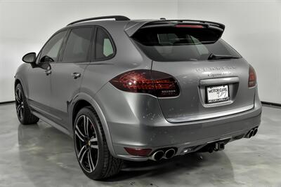 2013 Porsche Cayenne Turbo   - Photo 9 - Joliet, IL 60435