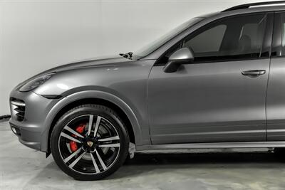 2013 Porsche Cayenne Turbo   - Photo 7 - Joliet, IL 60435