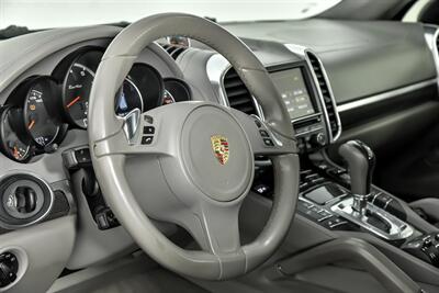 2013 Porsche Cayenne Turbo   - Photo 27 - Joliet, IL 60435