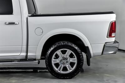 2017 RAM 1500 Laramie Longhorn   - Photo 9 - Joliet, IL 60435