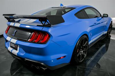 2022 Ford Mustang Shelby GT500-CARBON FIBER TRACK PACK-$104K MSRP   - Photo 11 - Joliet, IL 60435