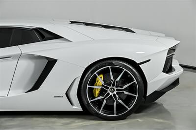 2017 Lamborghini Aventador LP 700-4-FRESH SERVICE!   - Photo 9 - Joliet, IL 60435