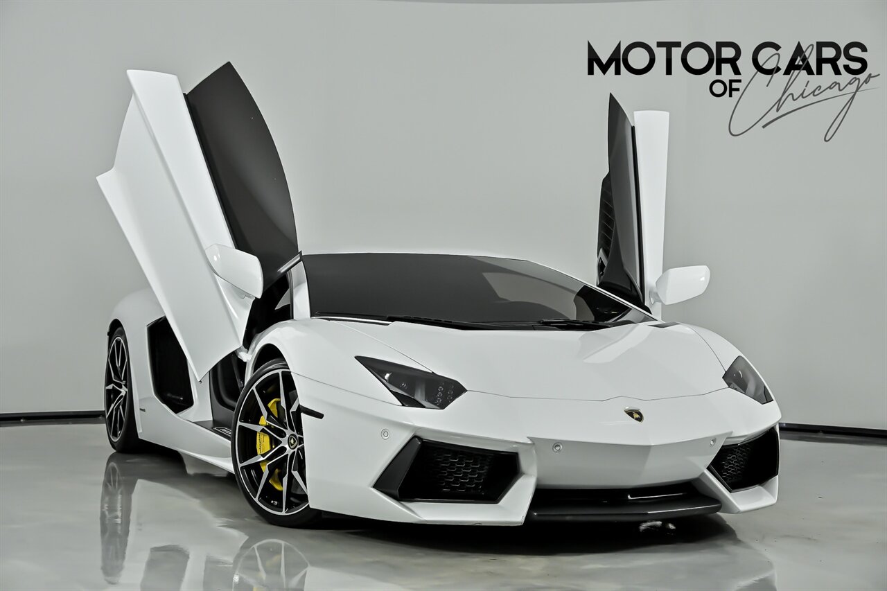 2017 Lamborghini Aventador LP 700-4-FRESH SERVICE! - Photo 1 - Joliet, IL 60435