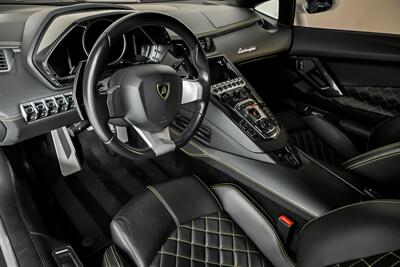 2017 Lamborghini Aventador LP 700-4-FRESH SERVICE!   - Photo 24 - Joliet, IL 60435