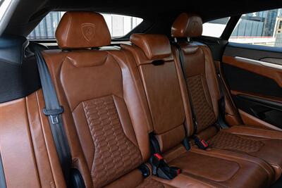 2019 Lamborghini Urus   - Photo 4 - Joliet, IL 60435