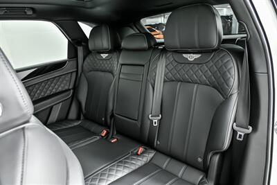 2017 Bentley Bentayga W12   - Photo 24 - Joliet, IL 60435