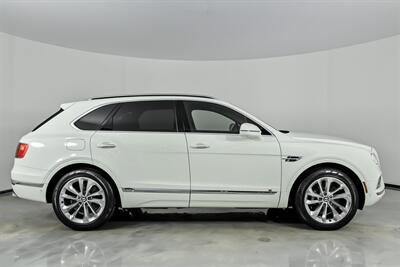 2017 Bentley Bentayga W12   - Photo 14 - Joliet, IL 60435