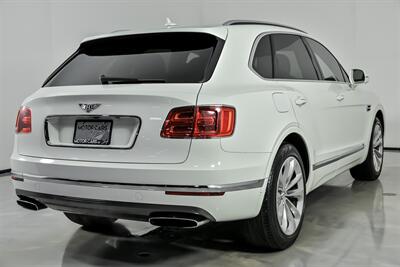 2017 Bentley Bentayga W12   - Photo 12 - Joliet, IL 60435