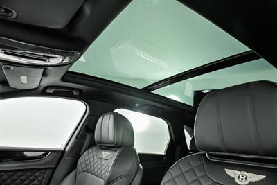 2017 Bentley Bentayga W12   - Photo 23 - Joliet, IL 60435