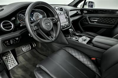 2017 Bentley Bentayga W12   - Photo 20 - Joliet, IL 60435