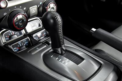 2015 Chevrolet Camaro SS   - Photo 39 - Joliet, IL 60435