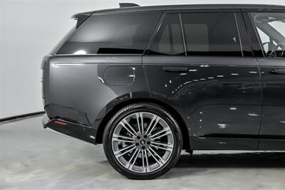2023 Land Rover Range Rover P530 SE   - Photo 13 - Joliet, IL 60435