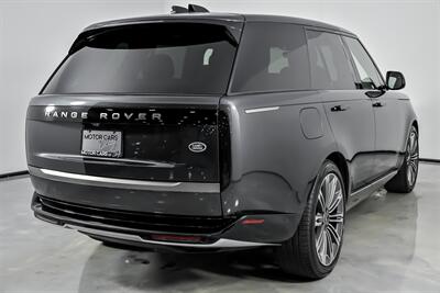 2023 Land Rover Range Rover P530 SE   - Photo 12 - Joliet, IL 60435