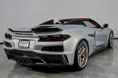 2023 Chevrolet Corvette Z06 3LZ   - Photo 12 - Joliet, IL 60435