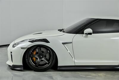 2019 Nissan GT-R Premium-$40K MODS-FULL PPF   - Photo 8 - Joliet, IL 60435
