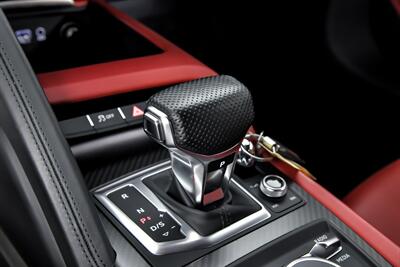 2017 Audi R8 5.2 quattro V10   - Photo 33 - Joliet, IL 60435