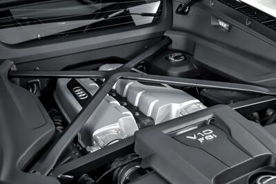 2017 Audi R8 5.2 quattro V10   - Photo 14 - Joliet, IL 60435