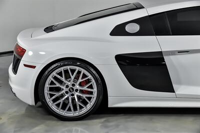 2017 Audi R8 5.2 quattro V10   - Photo 11 - Joliet, IL 60435
