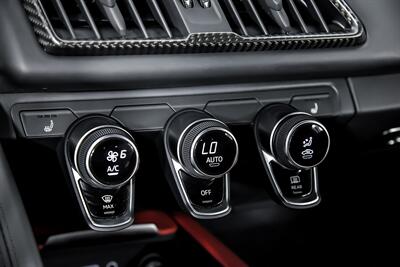 2017 Audi R8 5.2 quattro V10   - Photo 31 - Joliet, IL 60435