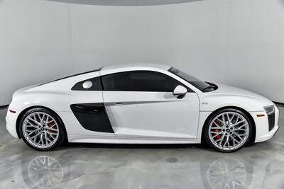 2017 Audi R8 5.2 quattro V10   - Photo 12 - Joliet, IL 60435
