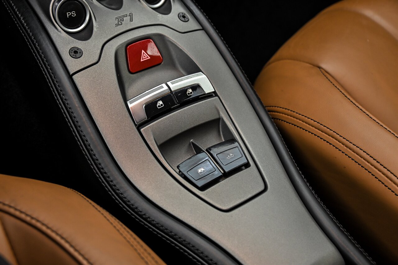 2013 Ferrari 458 Spider Base - Photo 33