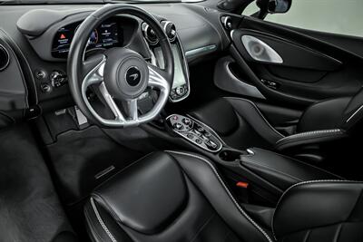 2021 McLaren GT   - Photo 20 - Joliet, IL 60435