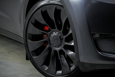 2023 Tesla Model Y Performance   - Photo 4 - Joliet, IL 60435
