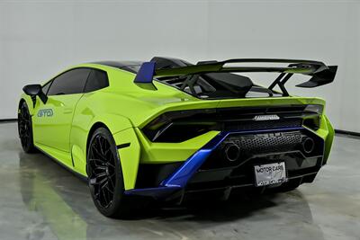 2022 Lamborghini Huracan STO-HUGE MSRP-RARE SPEC! - Photo 10 - Joliet, IL 60435