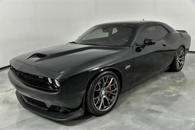 2015 Dodge Challenger SRT 392   - Photo 6 - Joliet, IL 60435