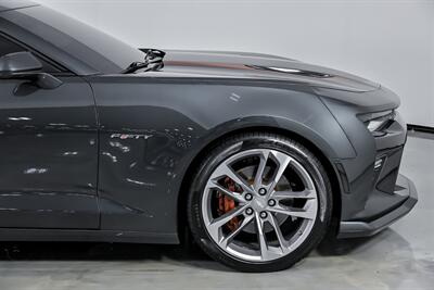 2017 Chevrolet Camaro SS   - Photo 15 - Joliet, IL 60435