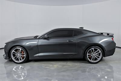 2017 Chevrolet Camaro SS   - Photo 8 - Joliet, IL 60435