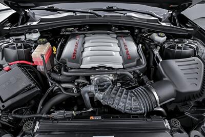 2017 Chevrolet Camaro SS   - Photo 17 - Joliet, IL 60435