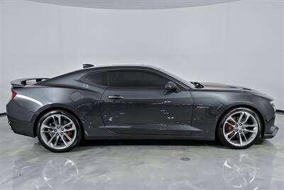 2017 Chevrolet Camaro SS   - Photo 14 - Joliet, IL 60435