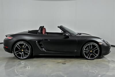 2018 Porsche 718 Boxster   - Photo 14 - Joliet, IL 60435