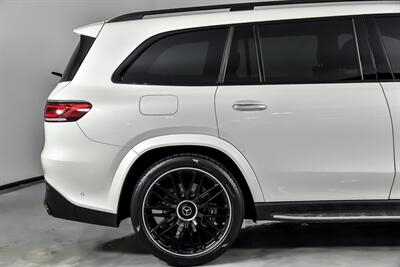 2023 Mercedes-Benz GLS AMG GLS 63-NEW TIRES   - Photo 13 - Joliet, IL 60435