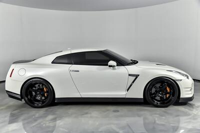 2014 Nissan GT-R Premium   - Photo 14 - Joliet, IL 60435