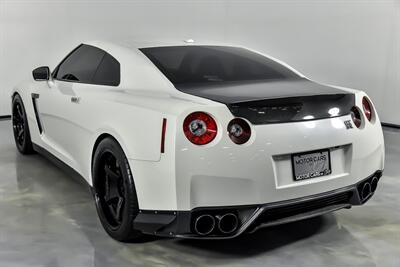 2014 Nissan GT-R Premium   - Photo 10 - Joliet, IL 60435