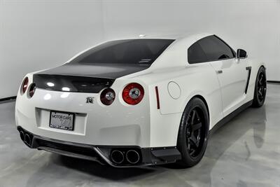2014 Nissan GT-R Premium   - Photo 12 - Joliet, IL 60435