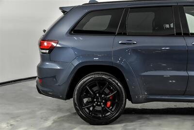 2019 Jeep Grand Cherokee SRT   - Photo 12 - Joliet, IL 60435