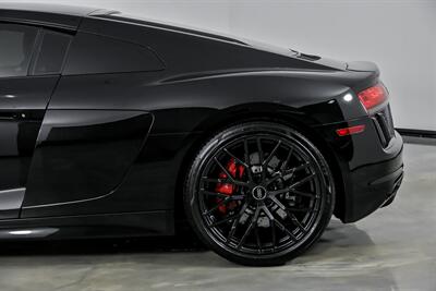 2018 Audi R8 5.2 V10 RWS   - Photo 9 - Joliet, IL 60435