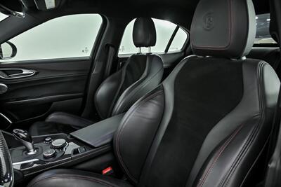 2017 Alfa Romeo Giulia Quadrifoglio   - Photo 22 - Joliet, IL 60435