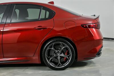2017 Alfa Romeo Giulia Quadrifoglio   - Photo 9 - Joliet, IL 60435