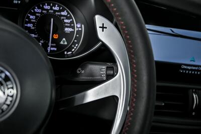 2017 Alfa Romeo Giulia Quadrifoglio   - Photo 31 - Joliet, IL 60435