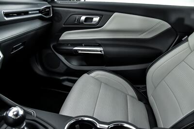 2024 Ford Mustang GT   - Photo 36 - Joliet, IL 60435